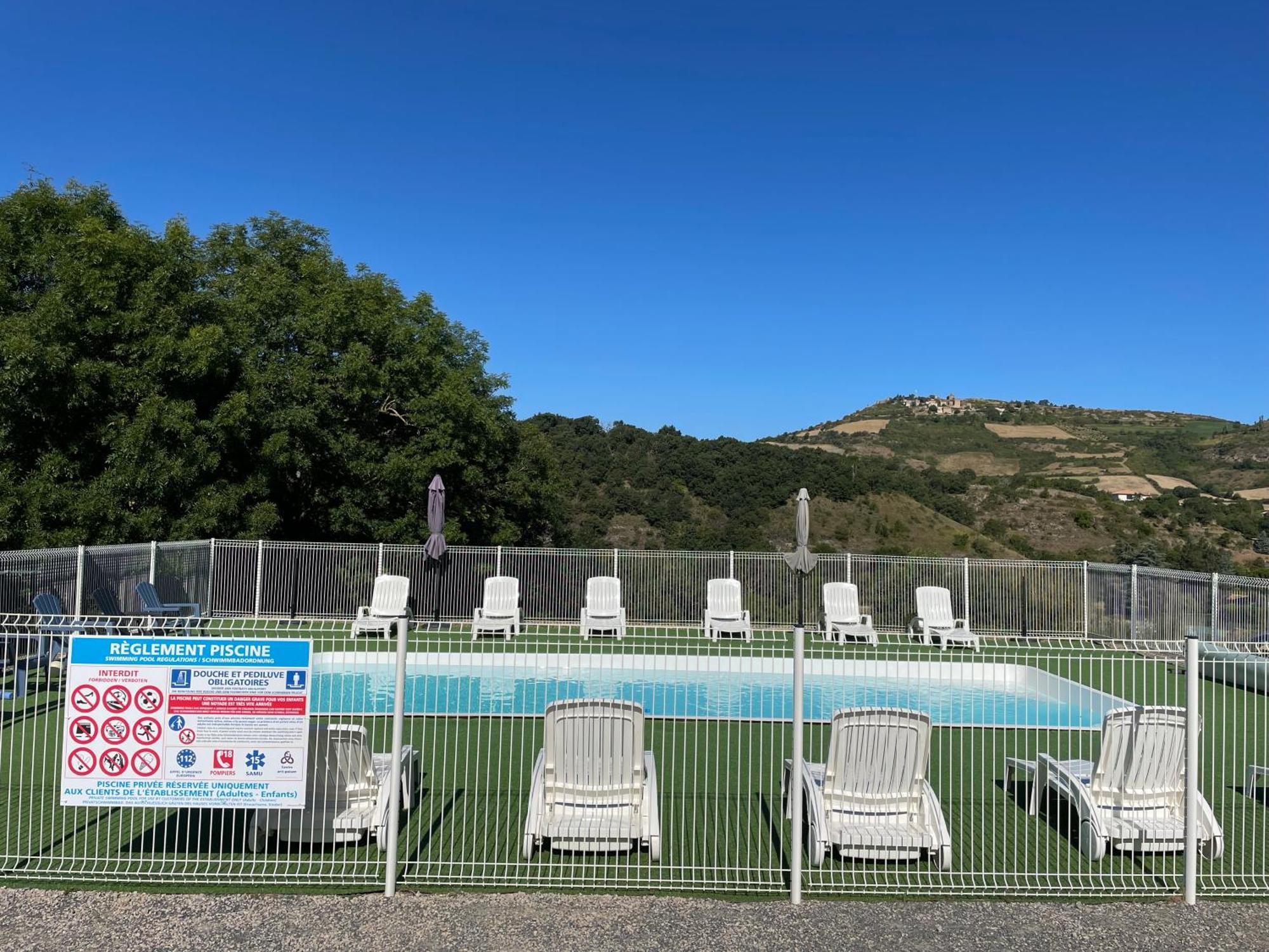Val St Georges Hotell Saint-Georges-de-Luzençon Eksteriør bilde